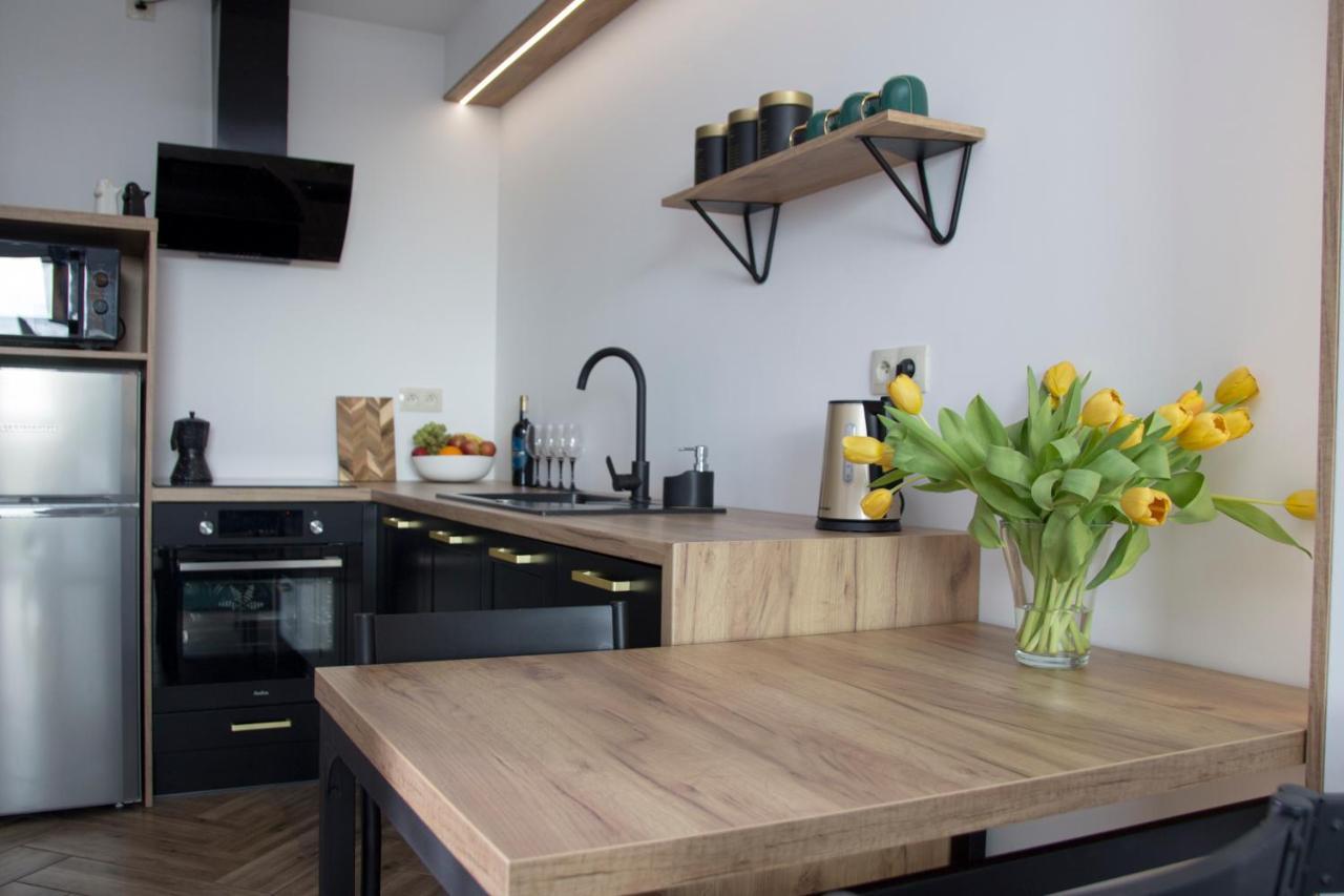 Spring 57 By Housine Apartment Zator Luaran gambar